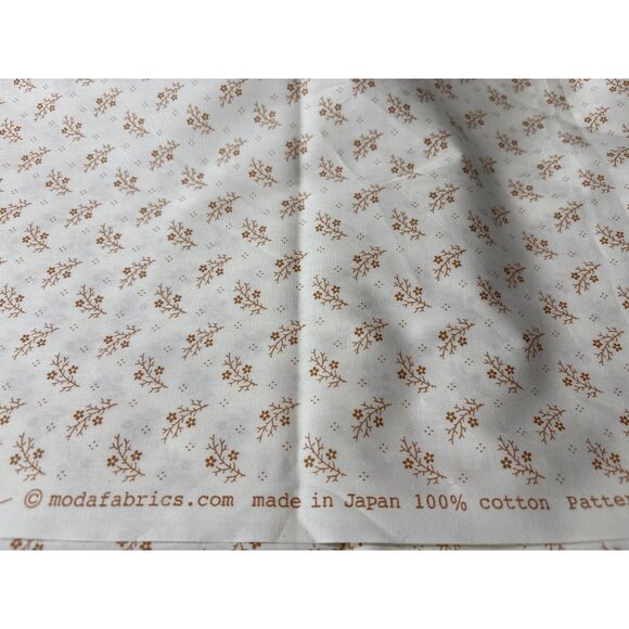 Floral Gatherings Primitive Gatherings Brown Floral Cotton Fabric 62" x 55" Quil - Picture 4 of 8